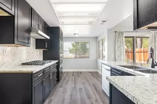 25077 Via Las Lomas, Murrieta, CA 92562 - Photo 21