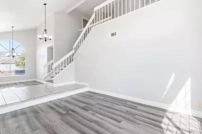 25077 Via Las Lomas, Murrieta, CA 92562 - Photo 15