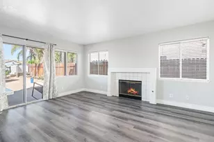 25077 Via Las Lomas, Murrieta, CA 92562 - Photo 17