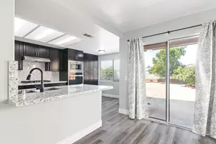 25077 Via Las Lomas, Murrieta, CA 92562 - Photo 19