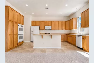 987 Avenal, Beaumont, CA 92223 - Photo 5