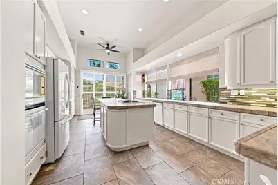 37775 Bear View Circle, Murrieta, CA 92562 - Photo 9