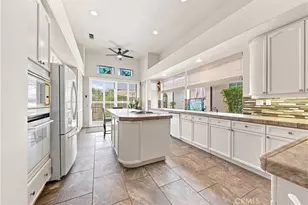 37775 Bear View Cir, Murrieta, CA 92562 - Photo 9