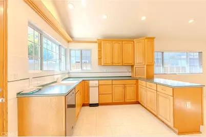 18530 Newbrook Circle, Cerritos, CA 90703 - Photo 31