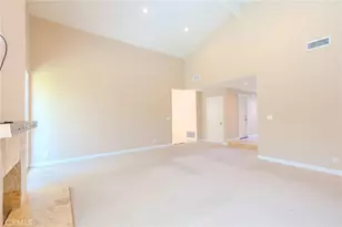 18530 Newbrook Cir, Cerritos, CA 90703 - Photo 19