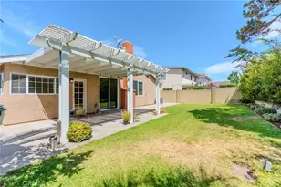 18530 Newbrook Cir, Cerritos, CA 90703 - Photo 35