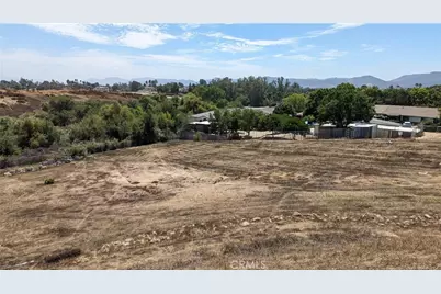 7 Juniper Street, Murrieta, CA 92562 - Photo 3