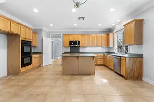 33421 Barrington Dr, Temecula, CA 92592 - Photo 7