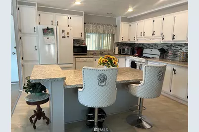 1700 S State #87, Hemet, CA 92543 - Photo 11