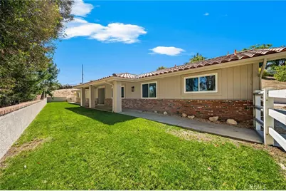 31100 Avenida Buena Suerte, Temecula, CA 92591 - Photo 3