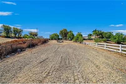 31100 Avenida Buena Suerte, Temecula, CA 92591 - Photo 29