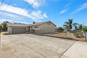 127 Brandenburg Ln, Fallbrook, CA 92028 - Photo 1
