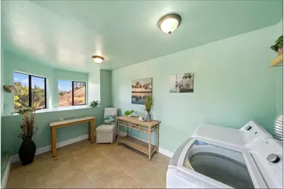 22032 W San Joaquin Drive, Canyon Lake, CA 92587 - Photo 29