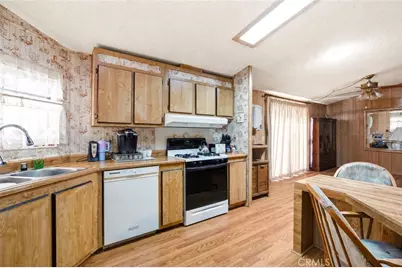 30700 Palmetto Palm Avenue, Homeland, CA 92548 - Photo 9
