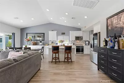 28414 Cats Claw Dr, Winchester, CA 92596 - Photo 5