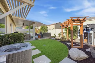 32049 Rambling Ct, Winchester, CA 92596 - Photo 25