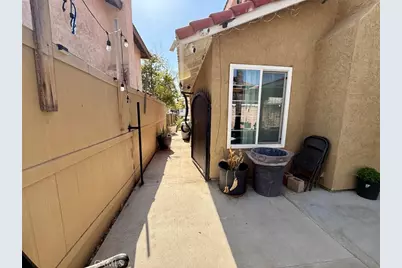 1705 Edgefield, Perris, CA 92571 - Photo 17