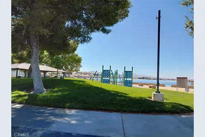 27160 Vista #38, Helendale, CA 92342 - Photo 9