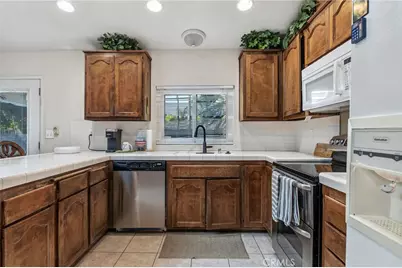23874 Canyon Lake, Canyon Lake, CA 92587 - Photo 9