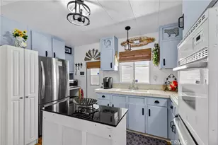 1700 S State Street, Hemet, CA 92543 - Photo 3