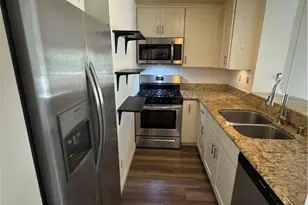 389 Orange Blossom, Irvine, CA 92618 - Photo 3