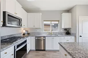 32593 Cumulus Ln, Winchester, CA 92596 - Photo 11