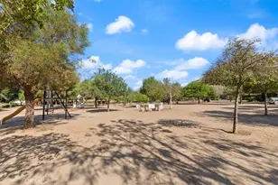 25210 California, Hemet, CA 92545 - Photo 41