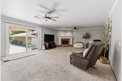 25210 California, Hemet, CA 92545 - Photo 11