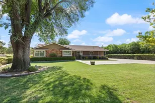 25210 California, Hemet, CA 92545 - Photo 5