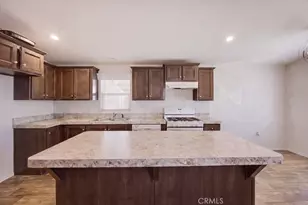 1097 N State St, Hemet, CA 92543 - Photo 9
