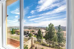 19 Plaza Lucerna, Lake Elsinore, CA 92532 - Photo 25