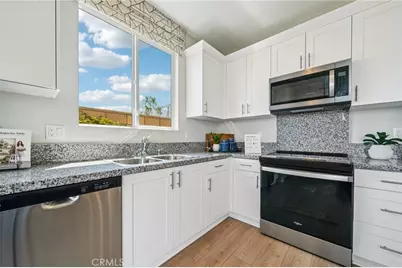 13569 Lone Star Lane, Victorville, CA 92394 - Photo 7