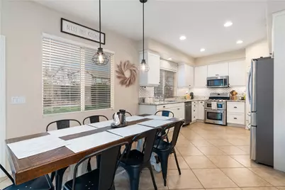 33611 Delphinium Lane, Murrieta, CA 92563 - Photo 11