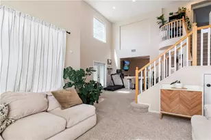33611 Delphinium Ln, Murrieta, CA 92563 - Photo 5