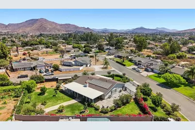 8326 Saddle Creek Drive, Jurupa Valley, CA 92509 - Photo 39