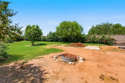 8326 Saddle Creek Drive, Jurupa Valley, CA 92509 - Photo 37