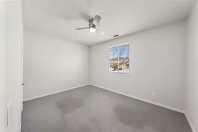 38079 Bella Rosa, Murrieta, CA 92563 - Photo 13