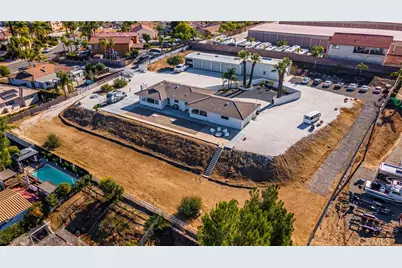 22475 Loch Lomond Drive, Canyon Lake, CA 92587 - Photo 45