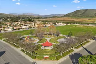 33099 Rustlers Rd, Winchester, CA 92596 - Photo 23