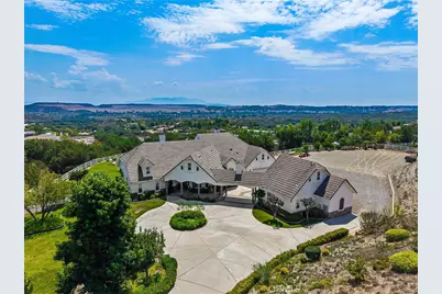 40190 Sierra De Ronda, Murrieta, CA 92562 - Photo 3