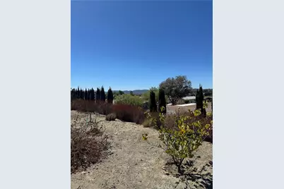 38070 Via La Colina, Murrieta, CA 92563 - Photo 41