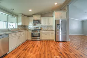 38070 Via La Colina, Murrieta, CA 92563 - Photo 9