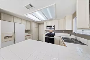560 Boston St, Hemet, CA 92545 - Photo 9