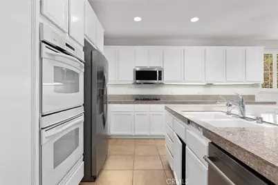 34 Shoreline Drive, Rancho Mirage, CA 92270 - Photo 13