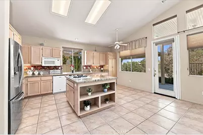 40465 Via Camposeco, Murrieta, CA 92562 - Photo 15