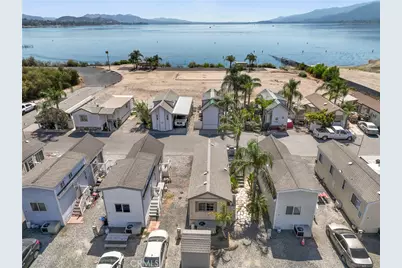 32000 Riverside Dr #I6, Lake Elsinore, CA 92530 - Photo 9