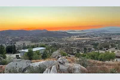 32425 Weber, Hemet, CA 92544 - Photo 3