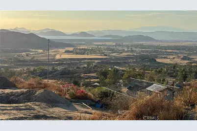 32425 Weber, Hemet, CA 92544 - Photo 17