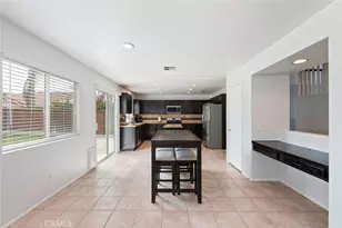 32205 Corte Illora, Temecula, CA 92592 - Photo 9