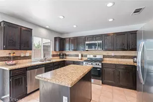 32205 Corte Illora, Temecula, CA 92592 - Photo 11